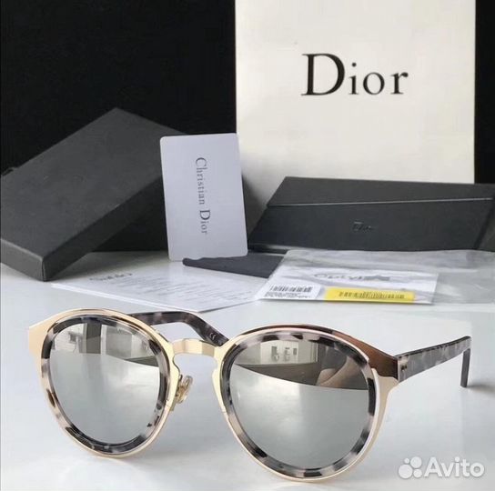 Женские солнцезащитные очки