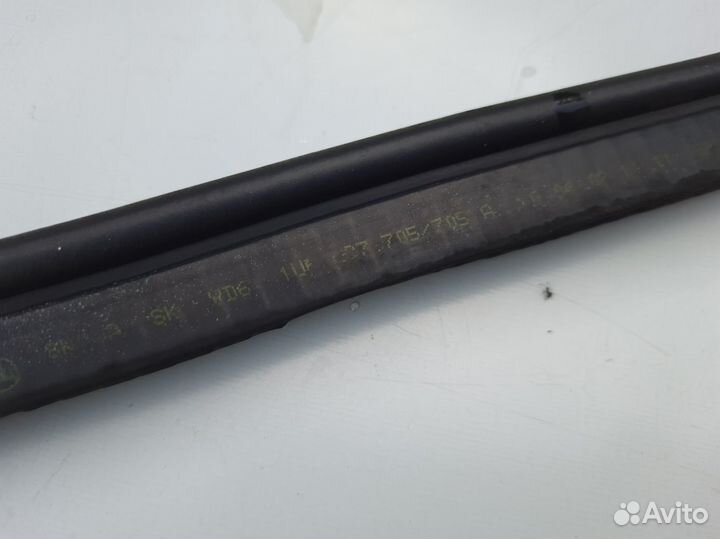 Уплотнитель багажника Skoda Octavia A4 Tour