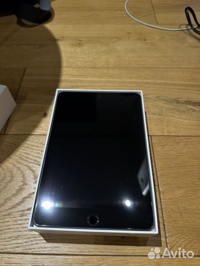 iPad mini 5 wi fi 64gb