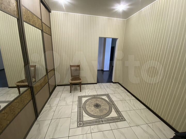 Таунхаус 169,6 м² на участке 10 сот.