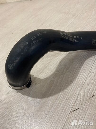 Патрубок интеркулера Mercedes Benz E250 W212