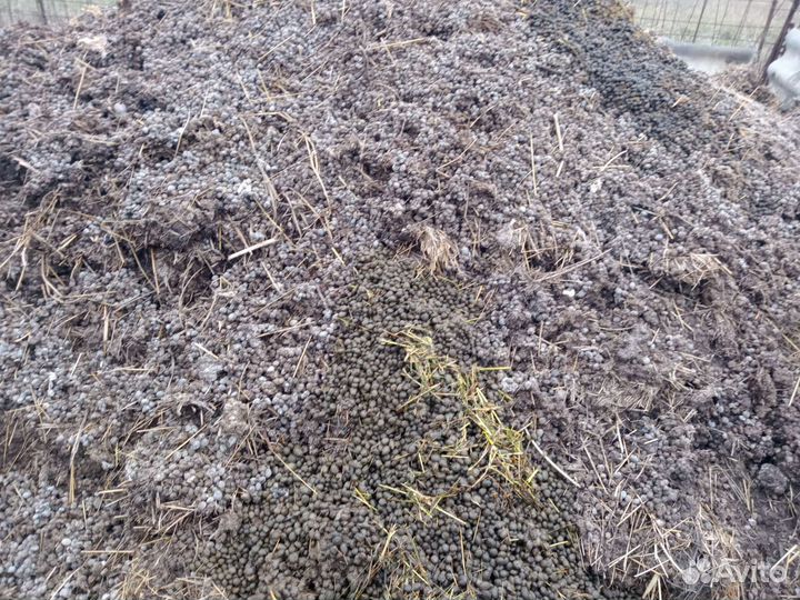 Кроличий навоз в мешках