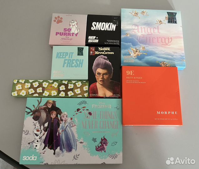 Палетка теней для век