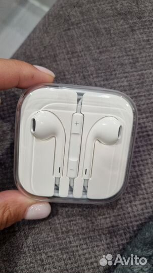 Наушники apple