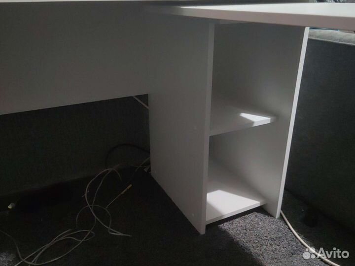 Компьютерный стол белый новый