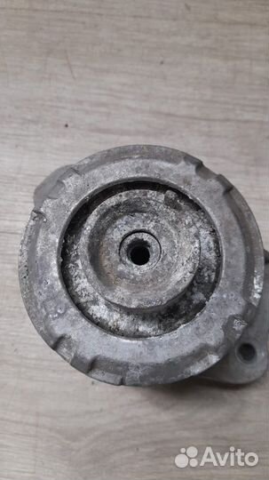 Опора двс левая Mercedes Benz C Class W 205 С 2013