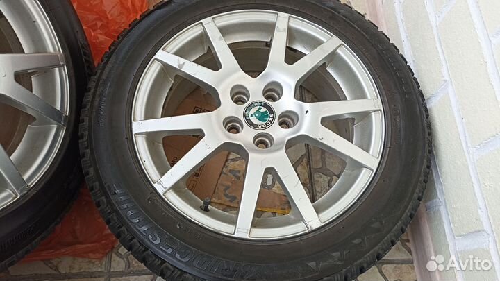 Bridgestone Blizzak Spike-01 205/55 R16