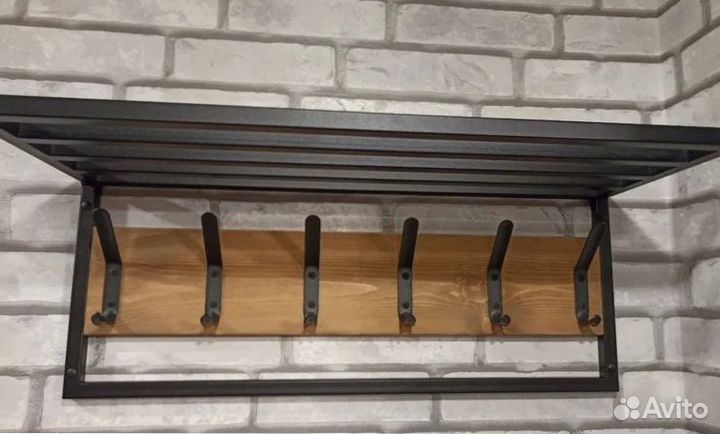 Вешалка с крючками