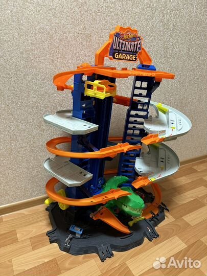 Трек hot wheels гараж парковка