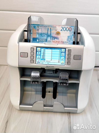 Счетчик банкнот Kisan Newton FS