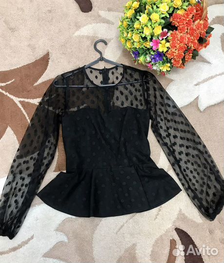 Блузка с баской