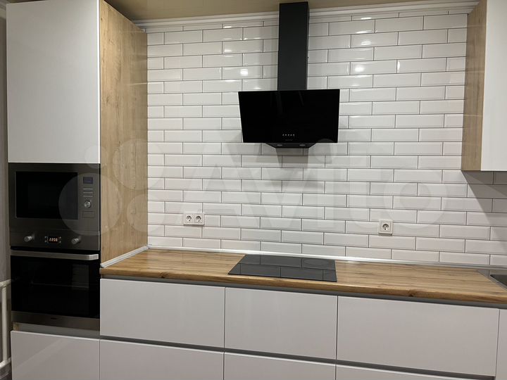 2-к. квартира, 66,3 м², 3/10 эт.