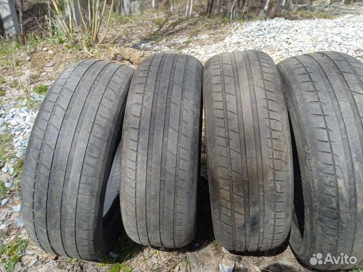 Tigar High Performance 215/60 R16 94N