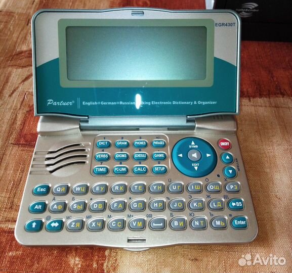 Электронный переводчик Partner