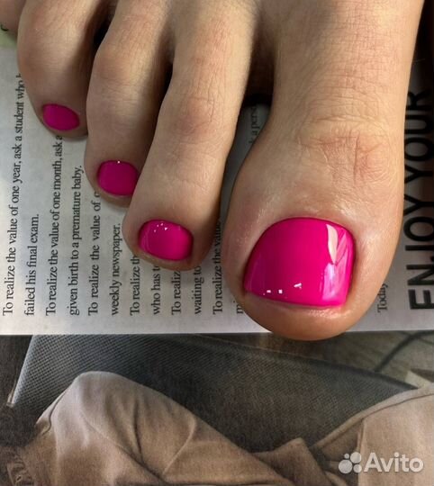 Модель на маникюр или педикюр