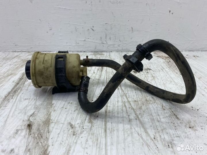 Бачок гидроусилителя