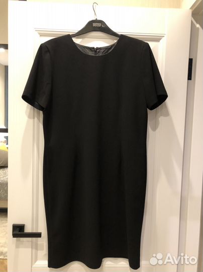 Маленькое черное платье