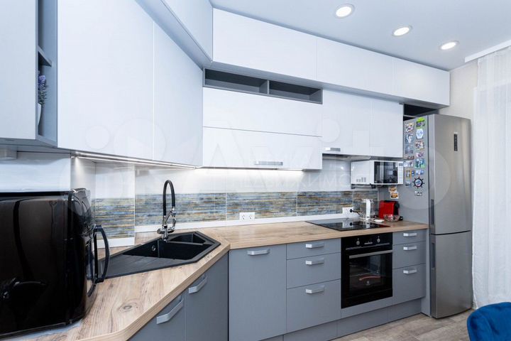 4-к. квартира, 90 м², 3/9 эт.