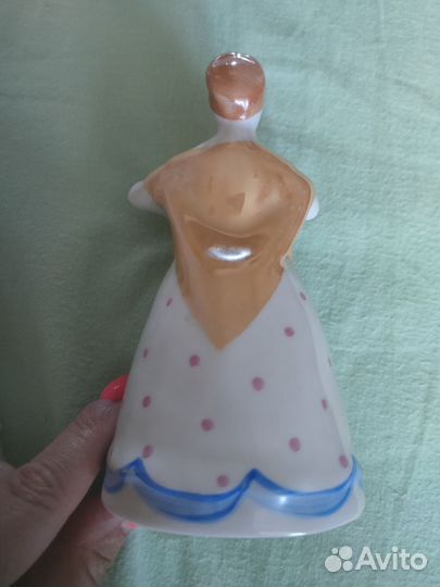 Статуэтка фарфор СССР девушка