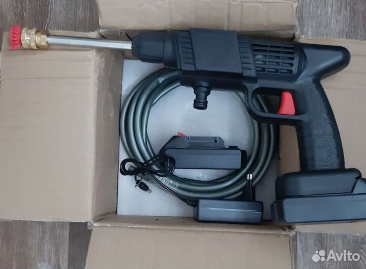 Аккумуляторная мойка + 2акб высокого давления нов