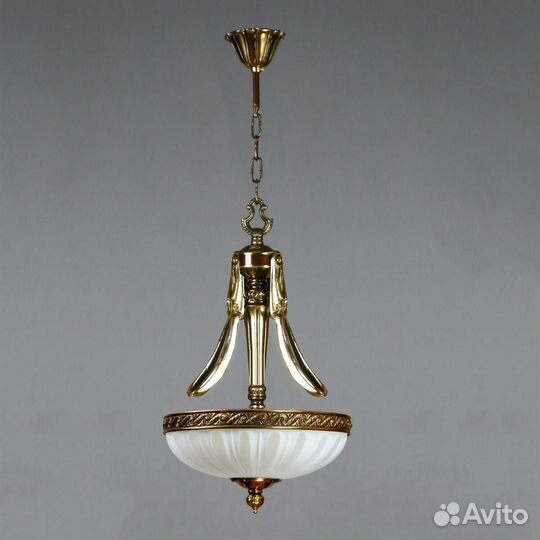 Люстра подвесная в спальню классика