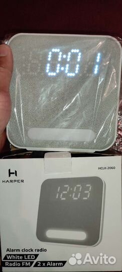 Радиобудильник Harper hclk-2060