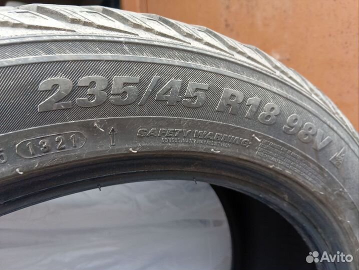 Kumho WinterCraft WP71 235/45 R18