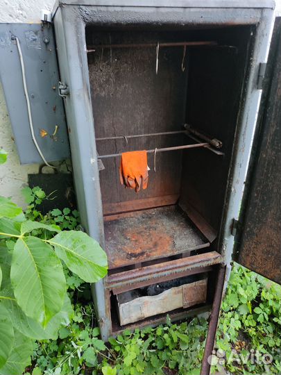 Коптильный шкаф