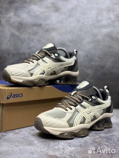 Кроссовки asics