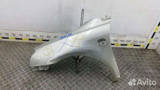 Крыло переднее левое toyota avensis T25 (1BN39D901