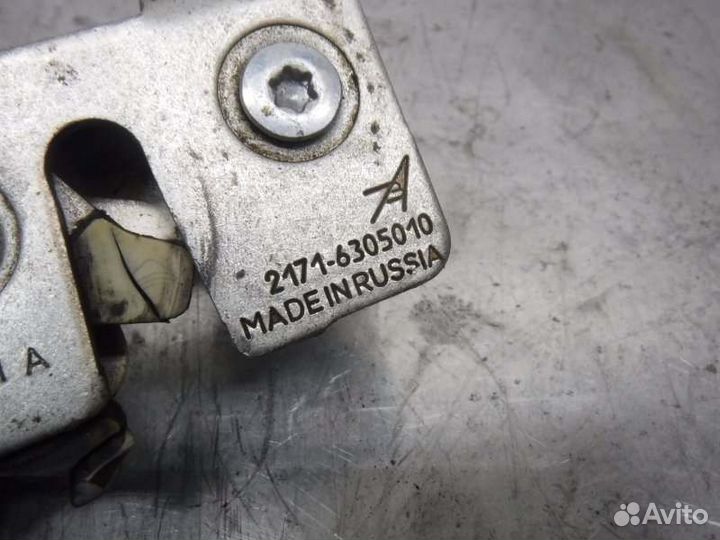 Замок багажника Лада Приора 126 2011