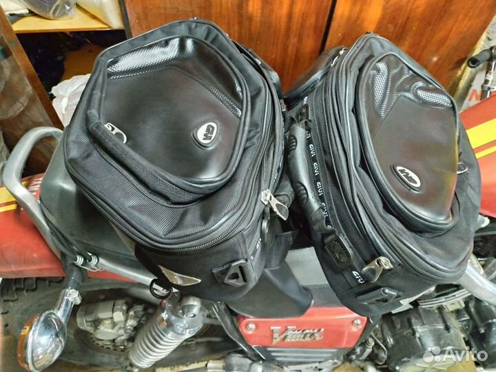 Боковые кофры givi