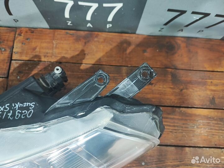 Фара левая Suzuki SX4 1 06-14 Оригинал целая