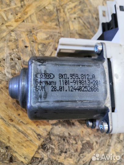 Моторчик стеклоподъемника Volkswagen Touareg