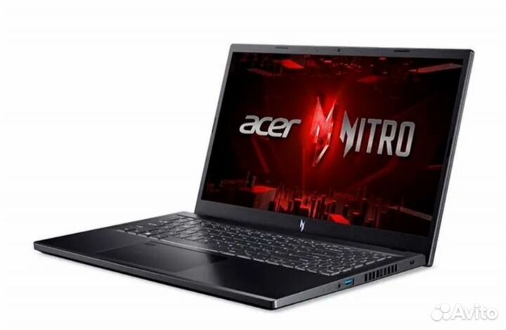 Игровой ноутбук Acer Nitro V15 ANV15-51-55M2