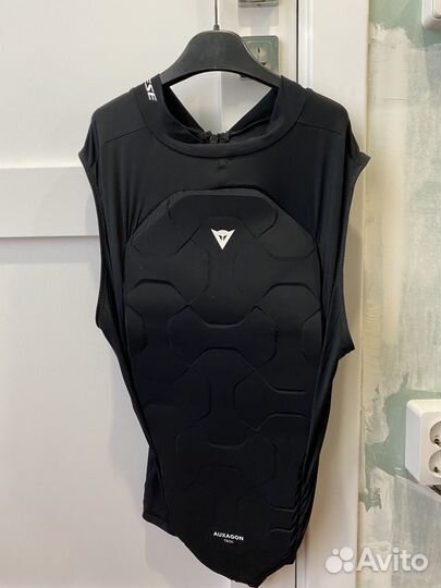 Защита спину Dainese