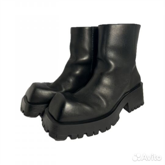 Balenciaga trooper leather boots