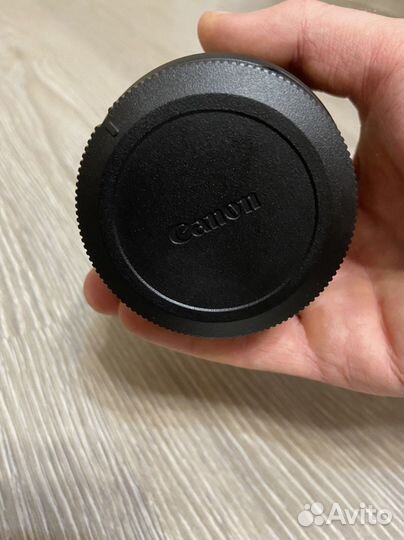 Объектив Canon 24-105