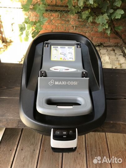 Maxi-cosi детское автомобильное кресло + FamilyFix