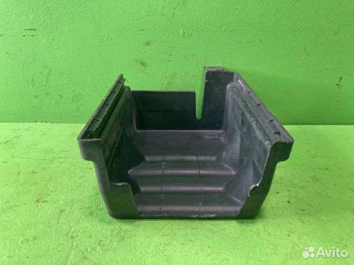 Крышка блока управления iveco stralis