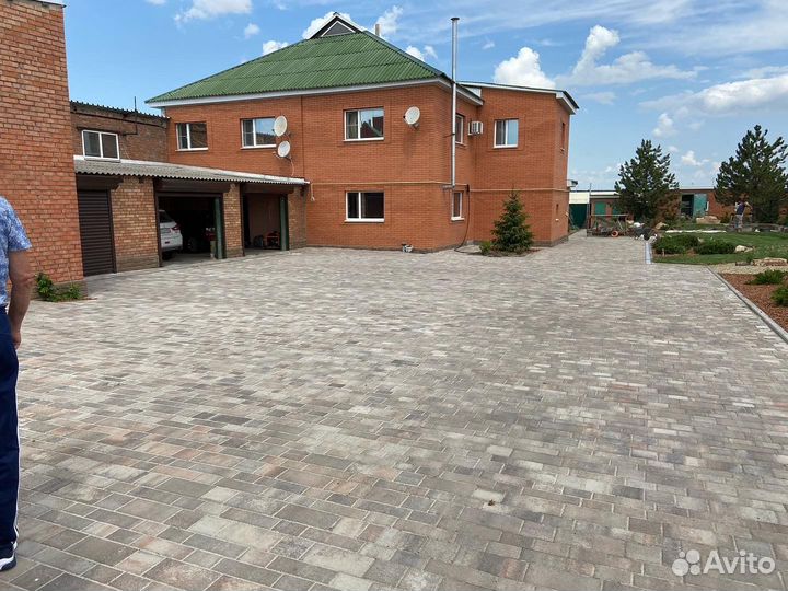 Укладка тротуарной плитки