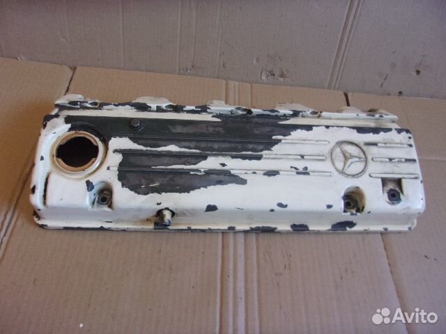 Мерседес 123 / 124 / 190, М102 клапанная крышка