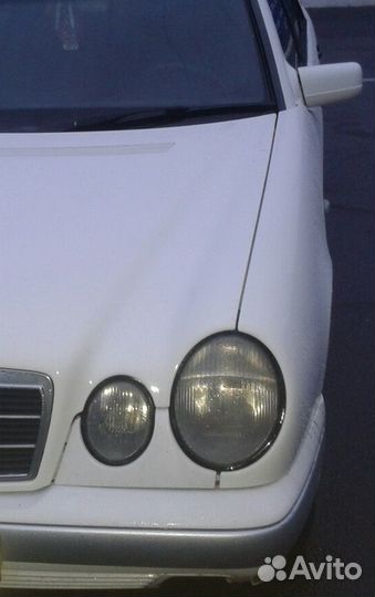 Противотуманная фара Mercedes w210