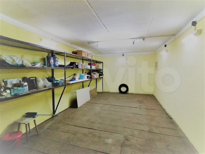 Гараж, > 30 м²