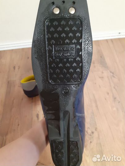 Лыжные ботинки spine