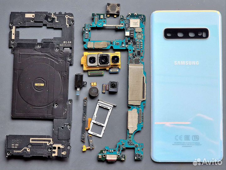 Телефон Samsung Galaxy S10