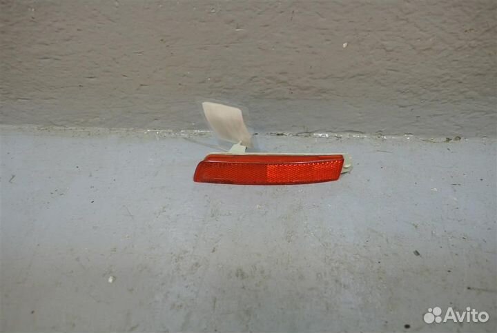 Отражатель в бампер задний правый Nissan Juke (F1