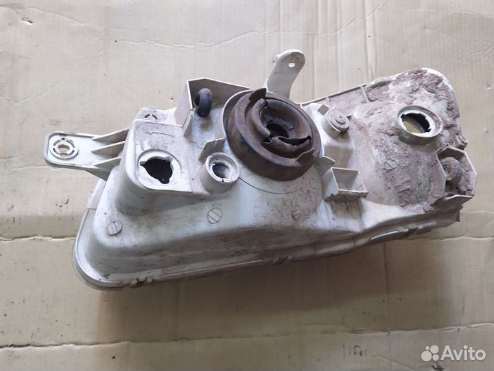 Правая фара на hyundai accent тагаз