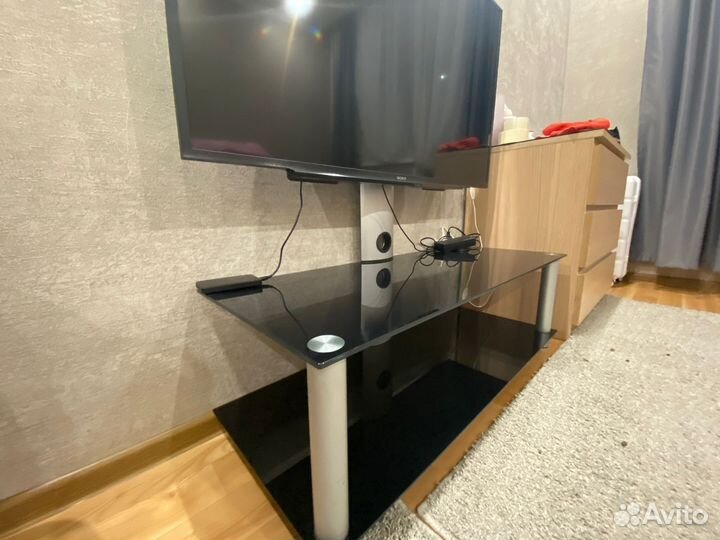 Подставка для тв с кронштейном