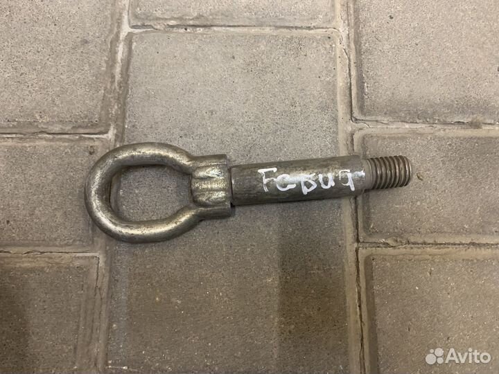 Крюк буксировочный Шкода Фабиа